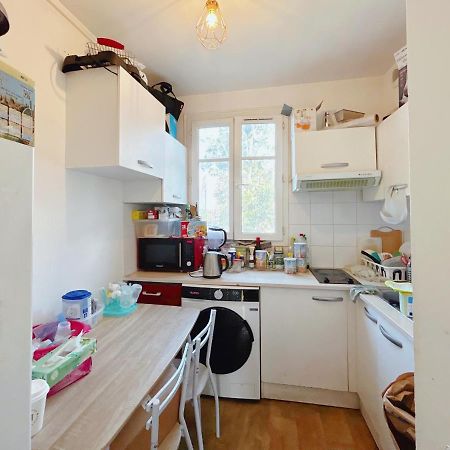 Room Private Next To Train B, Very Easy To Go To Centre Ville Just 1 Room, Not Whole The Appartement Cachan Extérieur photo